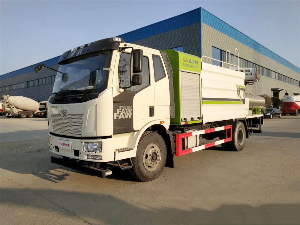 國六12方解放J6L抑塵車50-100米