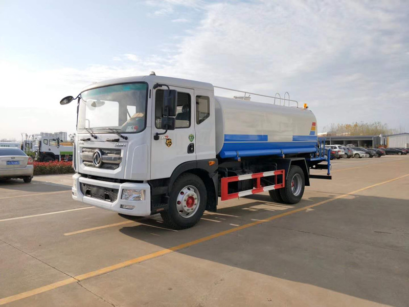 國六東風(fēng)D9 15方噴霧車