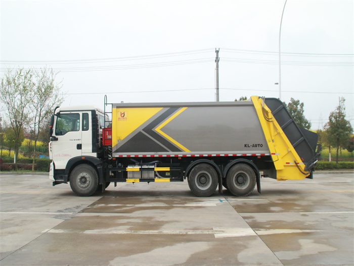 國(guó)六重汽豪沃后雙橋20方壓縮垃圾車